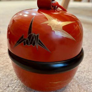 Vintage lacquer trinket